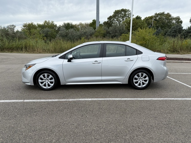 2024 Toyota Corolla LE photo 13