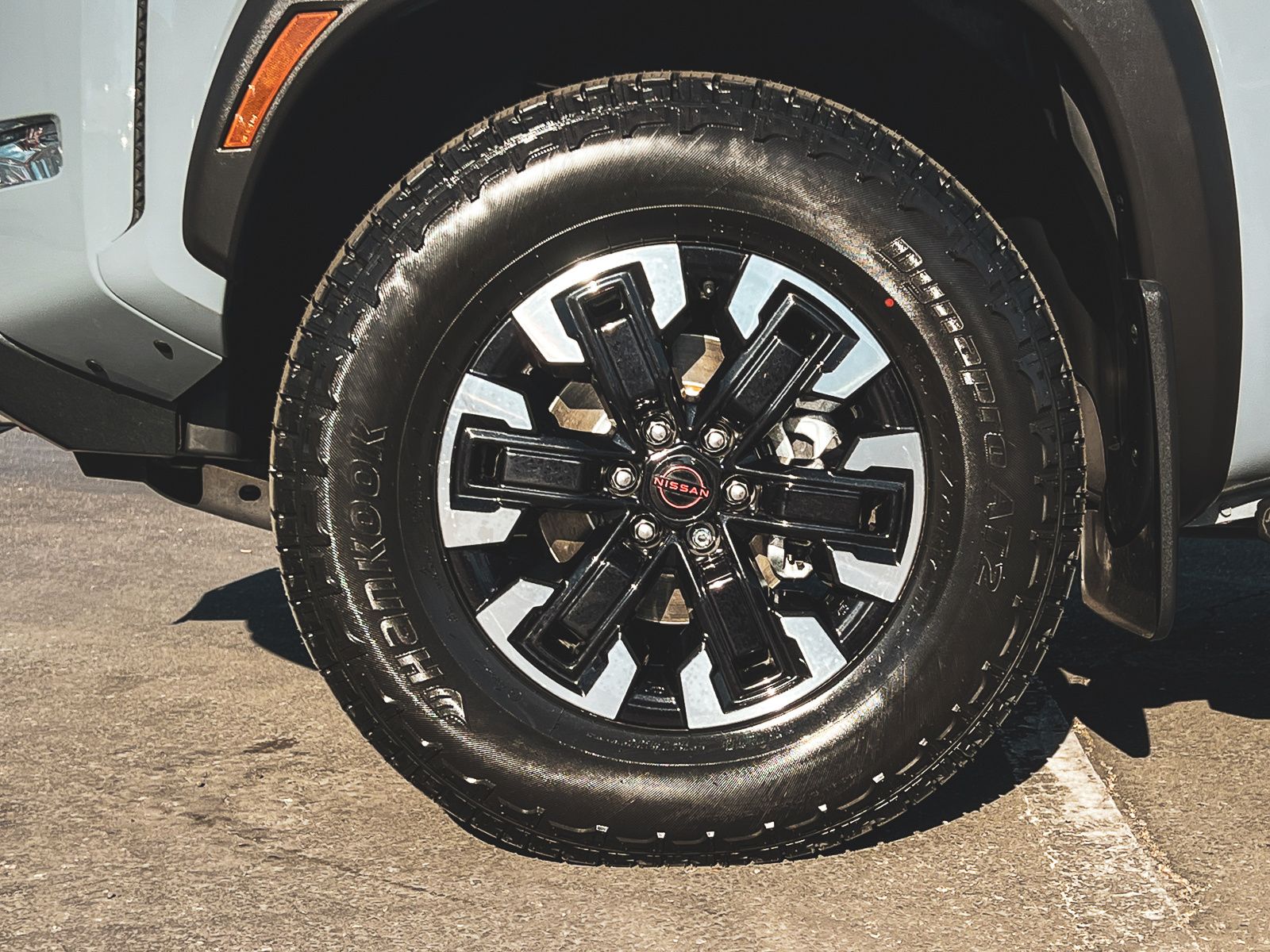 2023 Nissan Frontier PRO-4X photo 3