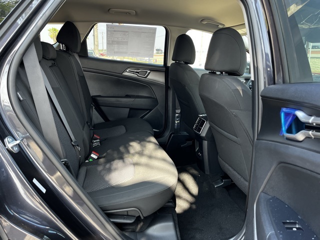 2026 Kia Sportage LX photo 18
