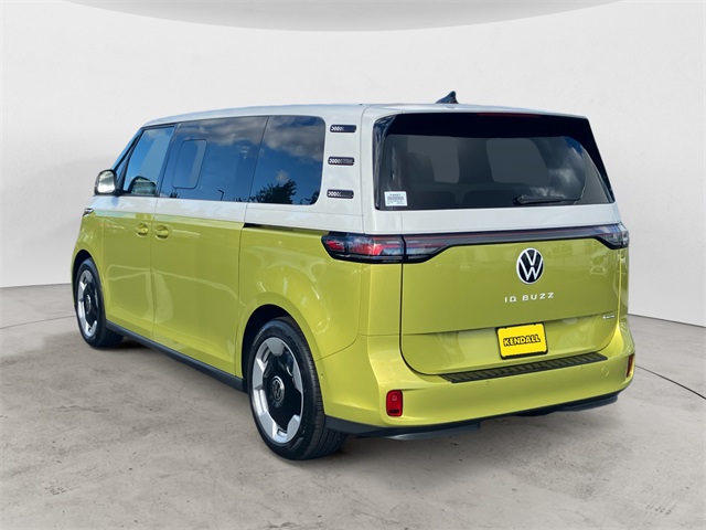 2025 Volkswagen ID. Buzz Pro Plus photo 3