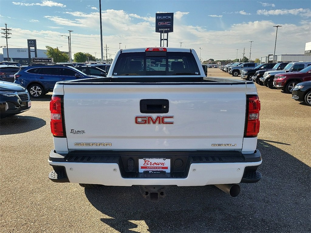 2016 Gmc Sierra 3500 HD Denali photo 9