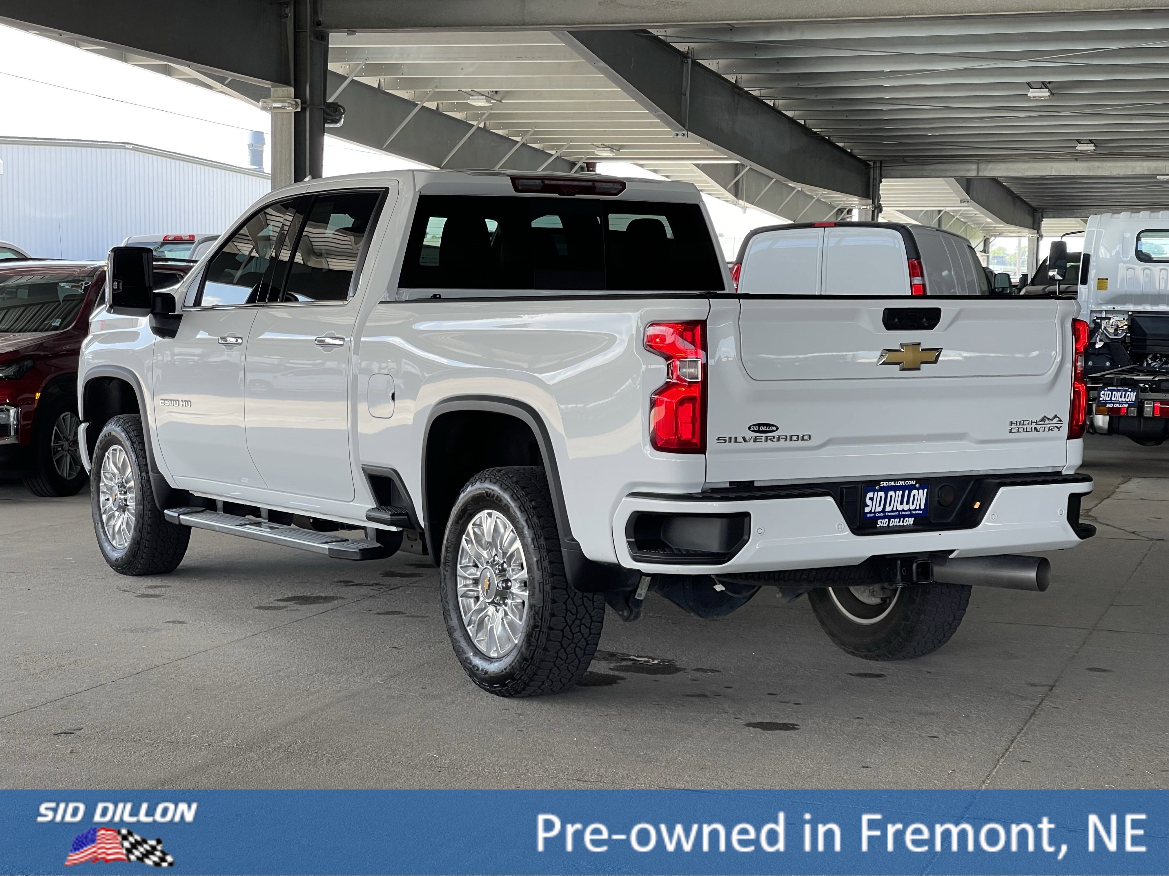 2022 Chevrolet Silverado 2500HD High Country photo 13