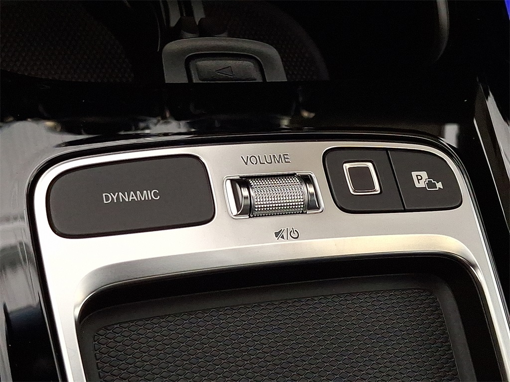 2026 Mercedes Benz GLA 250 4MATIC photo 11