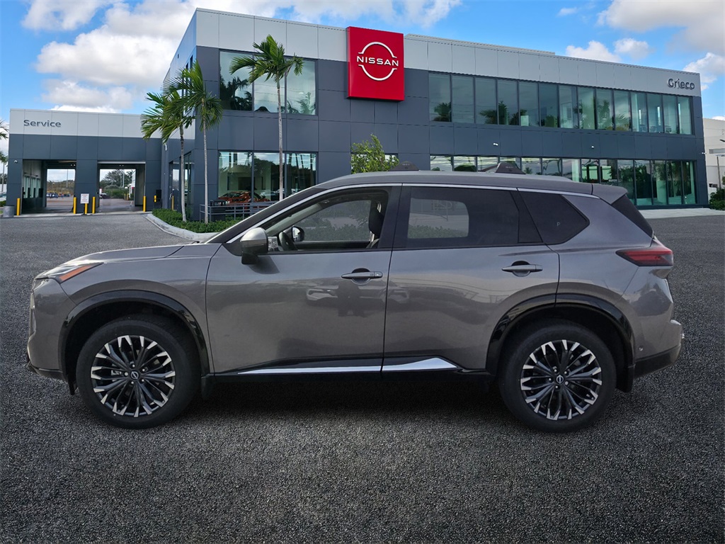 2026 Nissan Rogue Platinum photo 4