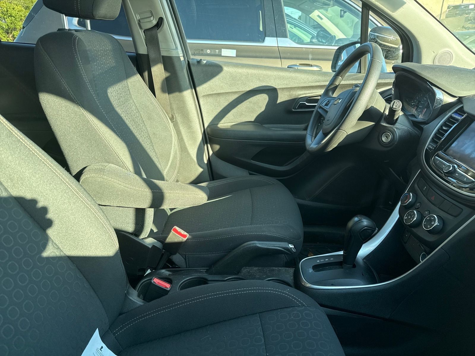 2020 Chevrolet Trax LS photo 7