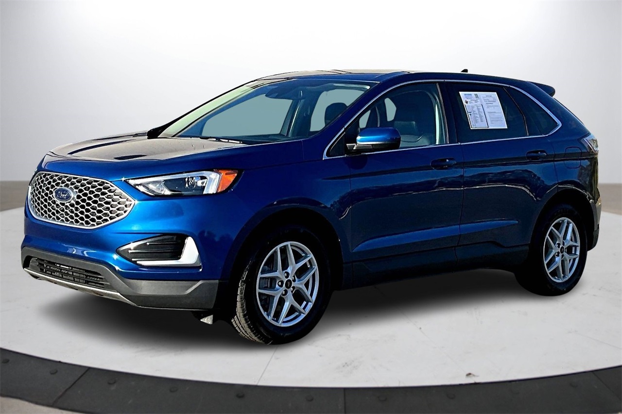 2023 Ford Edge SEL photo 4