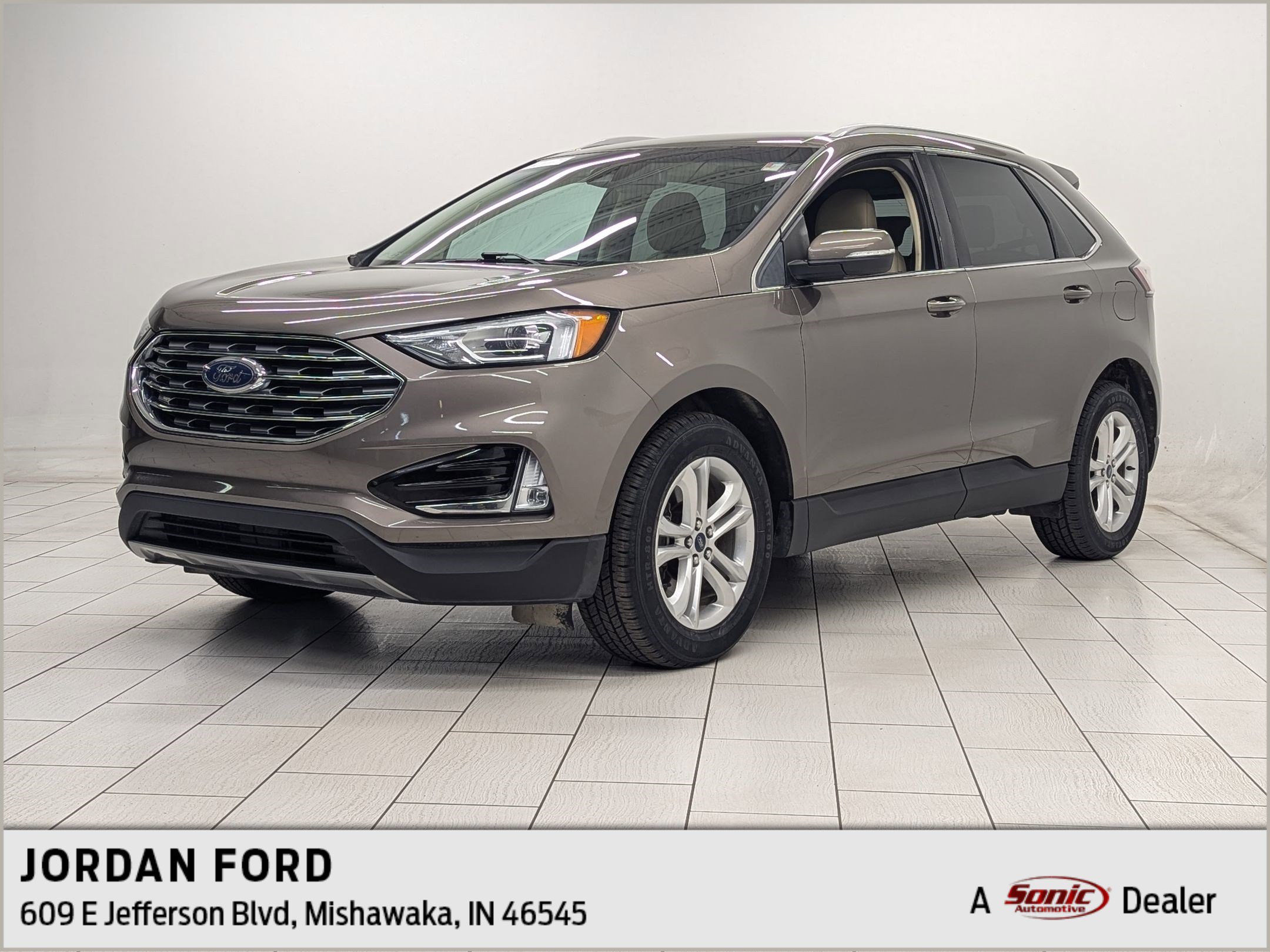 2019 Ford Edge SEL's photo