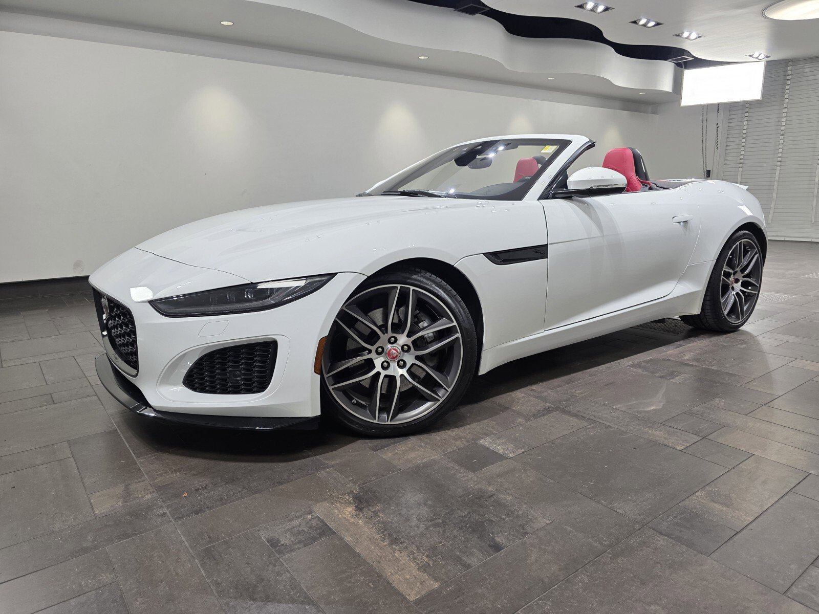 2021 Jaguar F-TYPE Base's photo