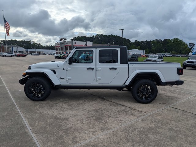 2025 Jeep Gladiator Sport photo 2