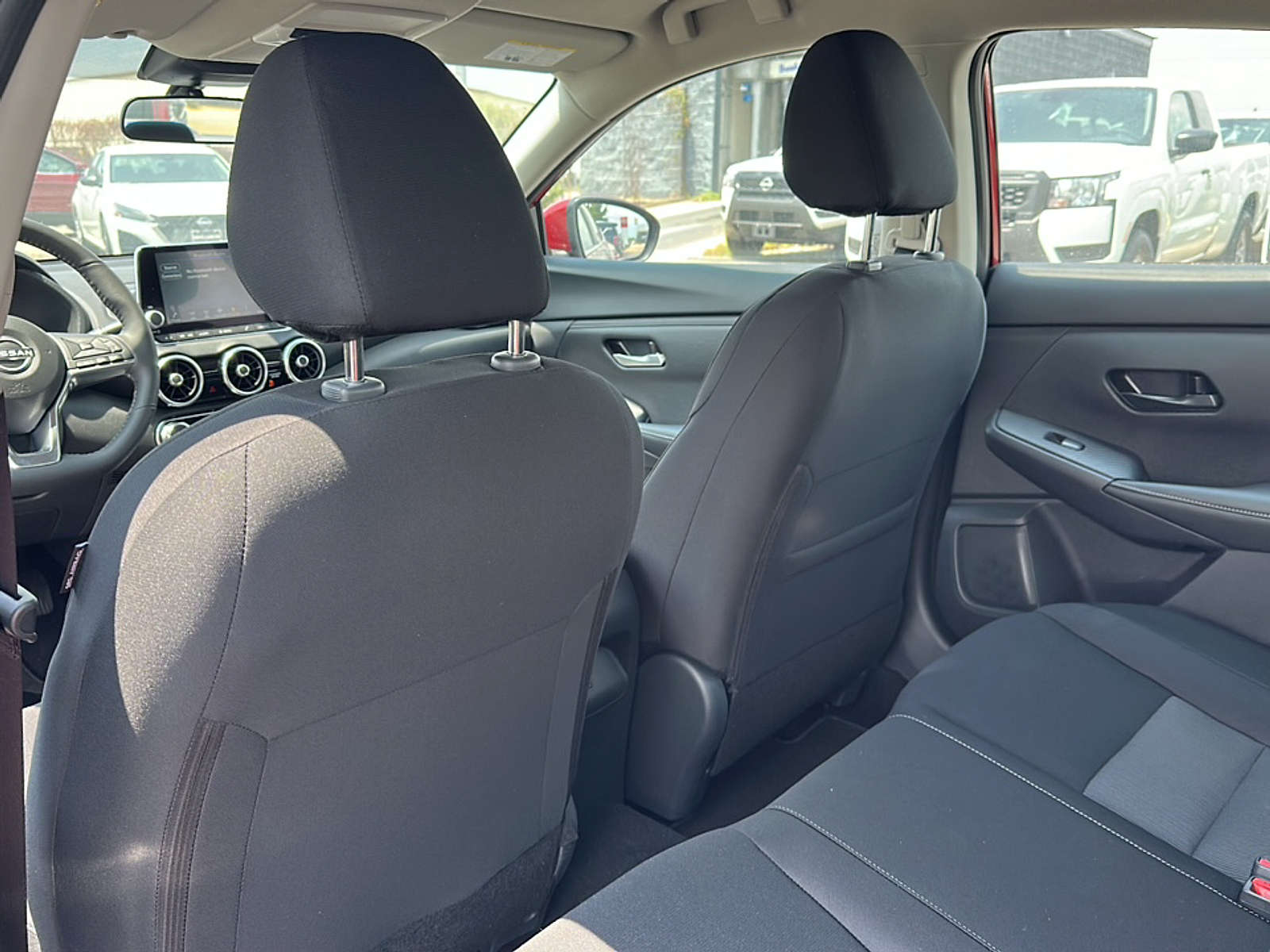 2025 Nissan Sentra SV photo 4