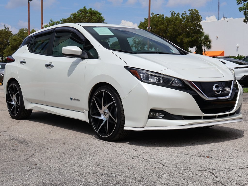 Used 2018 Nissan LEAF SV with VIN 1N4AZ1CP2JC303697 for sale in Miami, FL