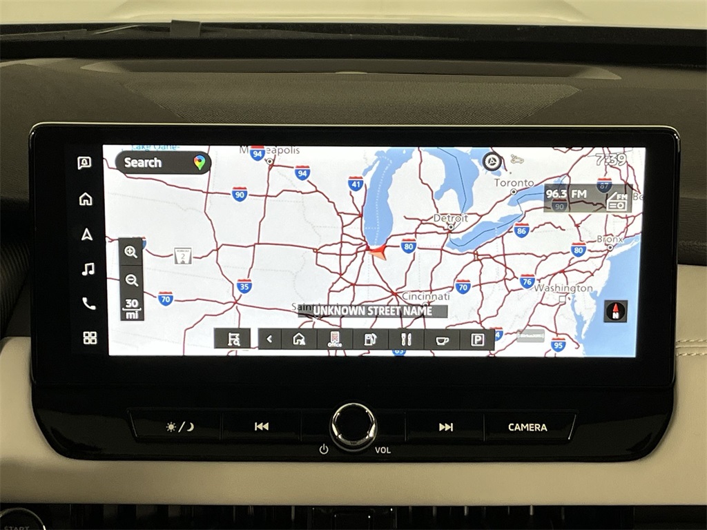 2025 Mitsubishi Outlander PHEV SEL Platinum photo 10