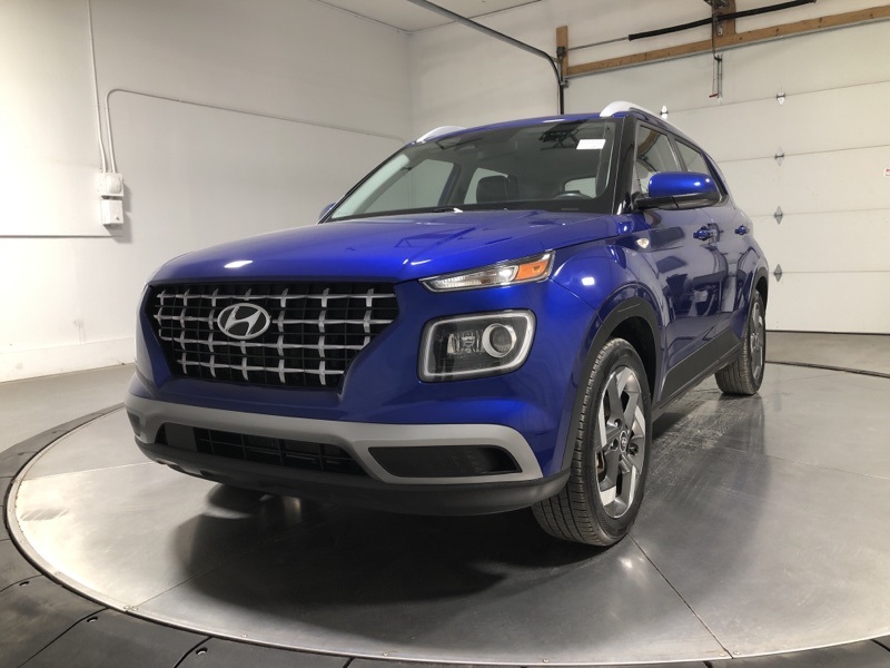 2023 Hyundai Venue Limited photo 3