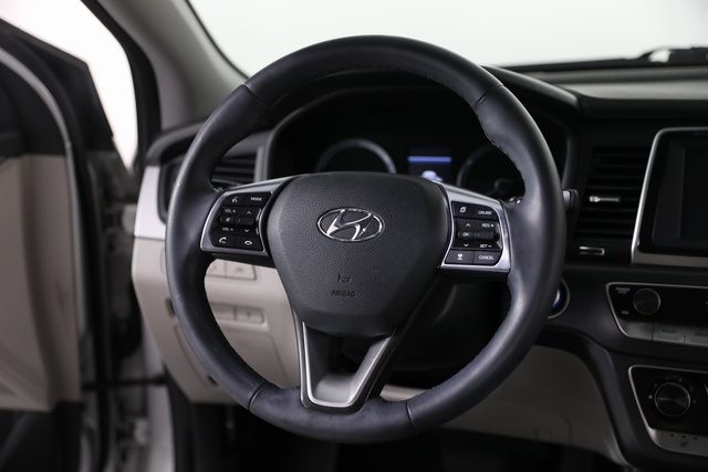 2018 Hyundai Sonata SEL photo 3
