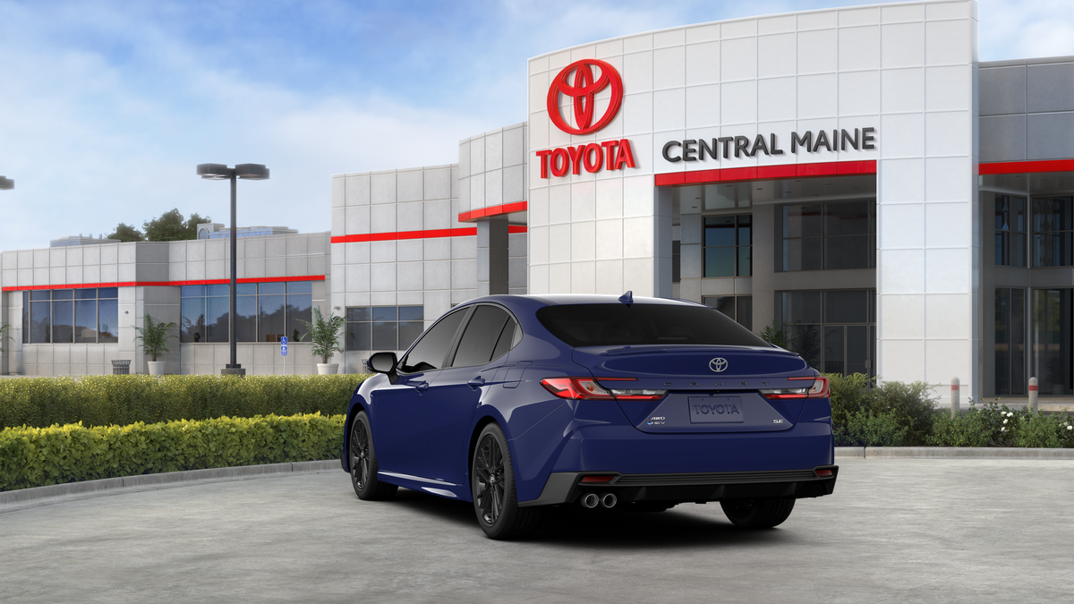 2026 Toyota Camry SE photo 4
