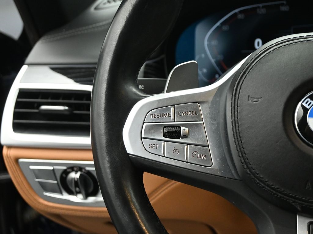 2022 BMW 750LI - Image 15