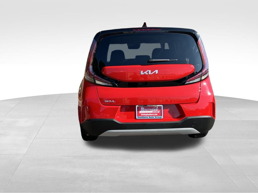 2023 Kia Soul LX photo 5