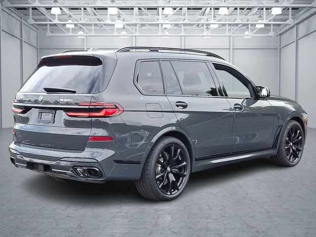 2025 Bmw X7 M60i photo 2