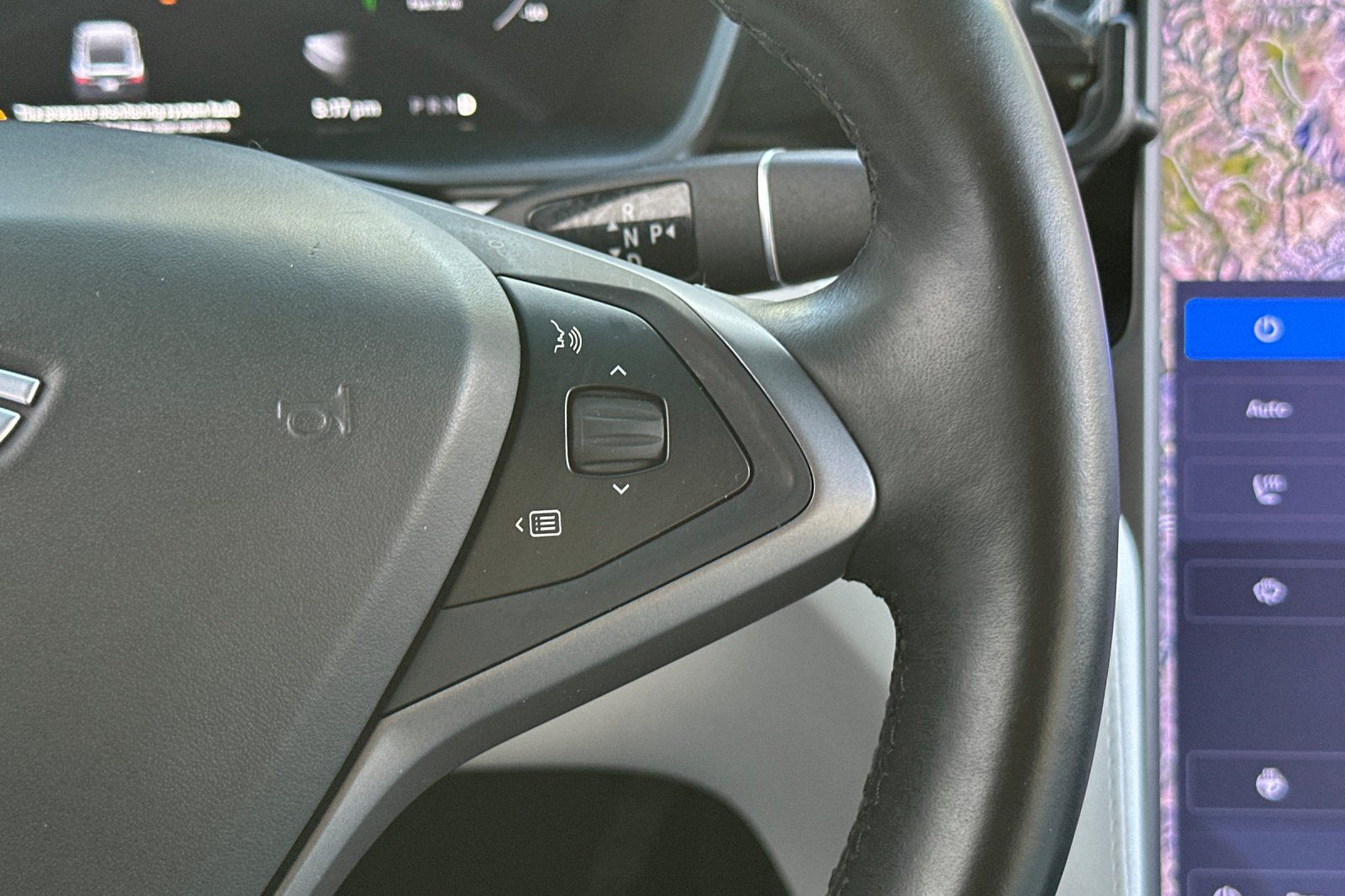 2020 Tesla Model X Long Range photo 24
