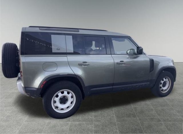 2023 Land Rover Defender 110 S photo 2