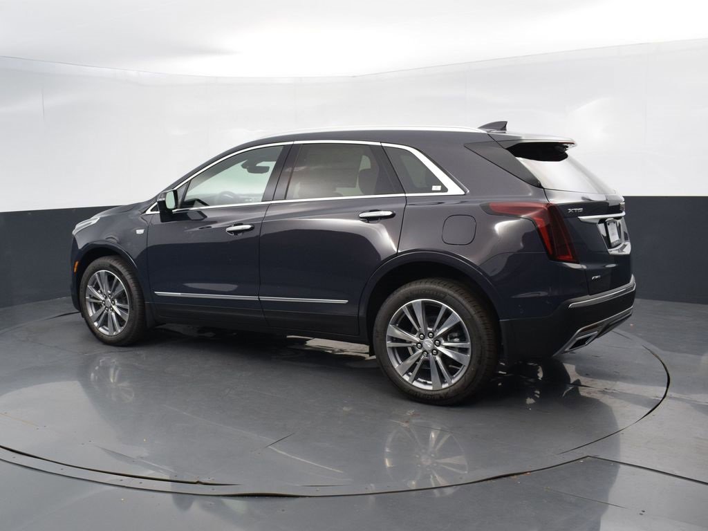 2025 Cadillac XT5 Premium Luxury photo 3