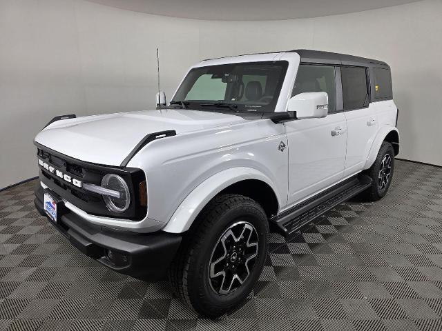 2025 Ford Bronco 4-Door Outer Banks's photo