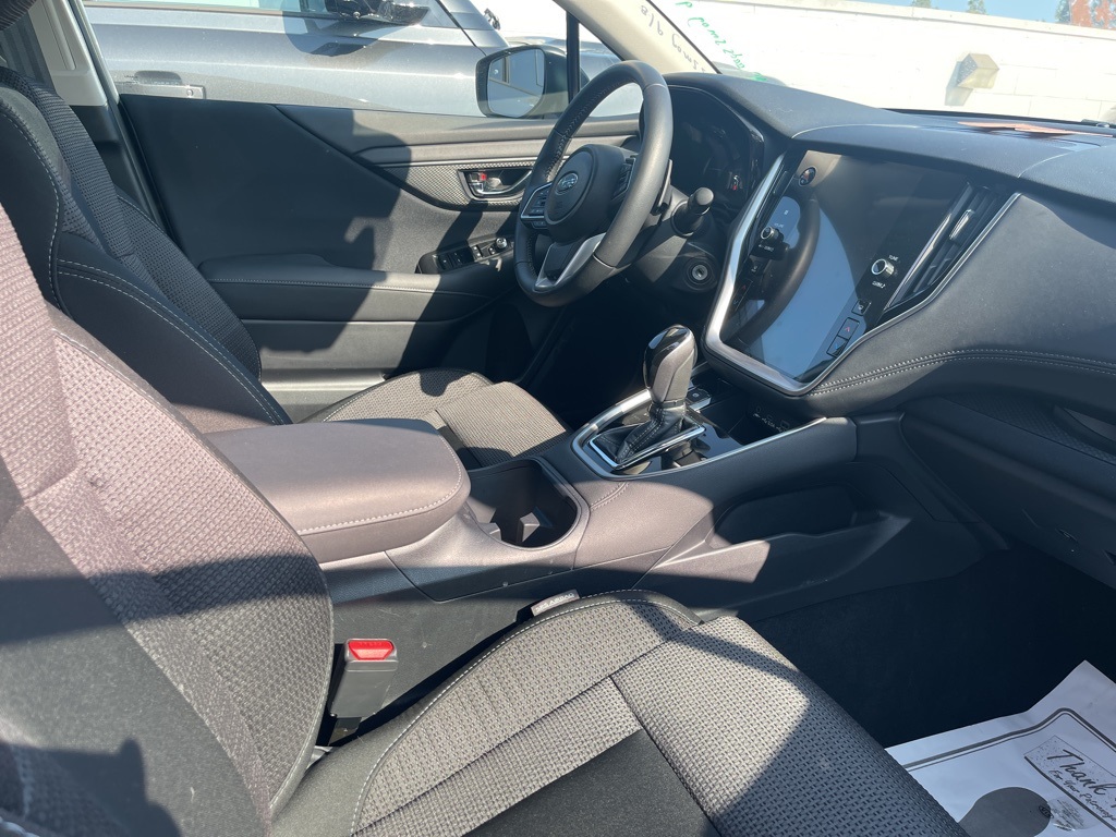 2025 Subaru Outback Premium photo 2