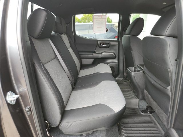2023 Toyota Tacoma TRD Sport photo 17