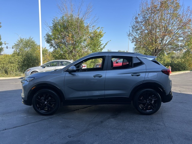 2024 Buick Encore GX Sport Touring photo 2