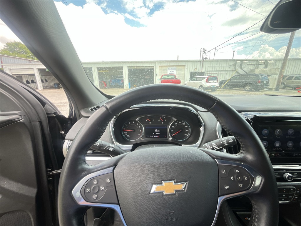 2022 Chevrolet Traverse photo 14