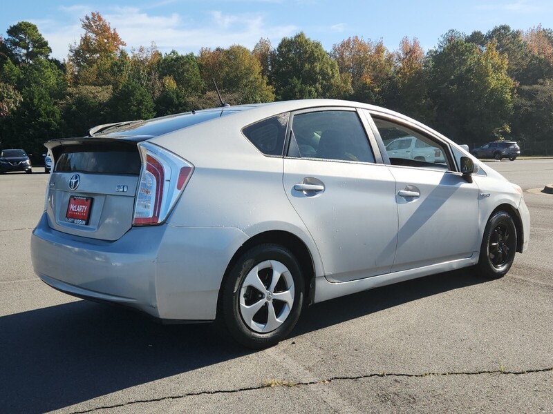 2013 Toyota Prius Two photo 2
