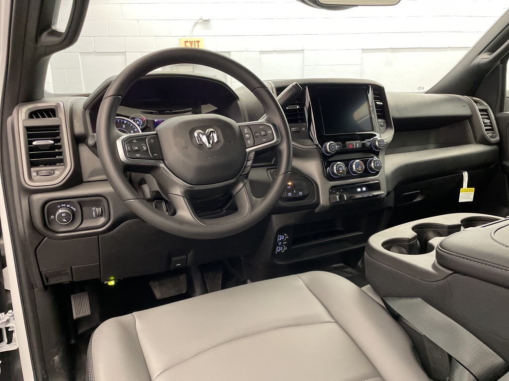 2025 Ram 2500 Tradesman photo 8