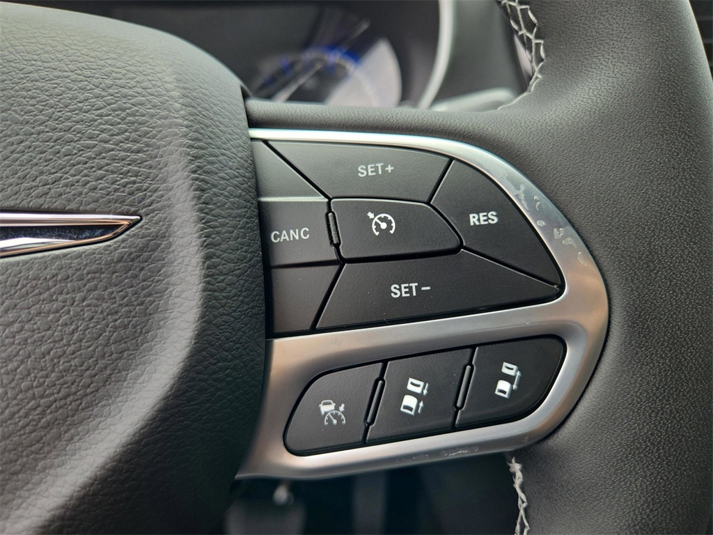 2026 Chrysler Voyager LX photo 28
