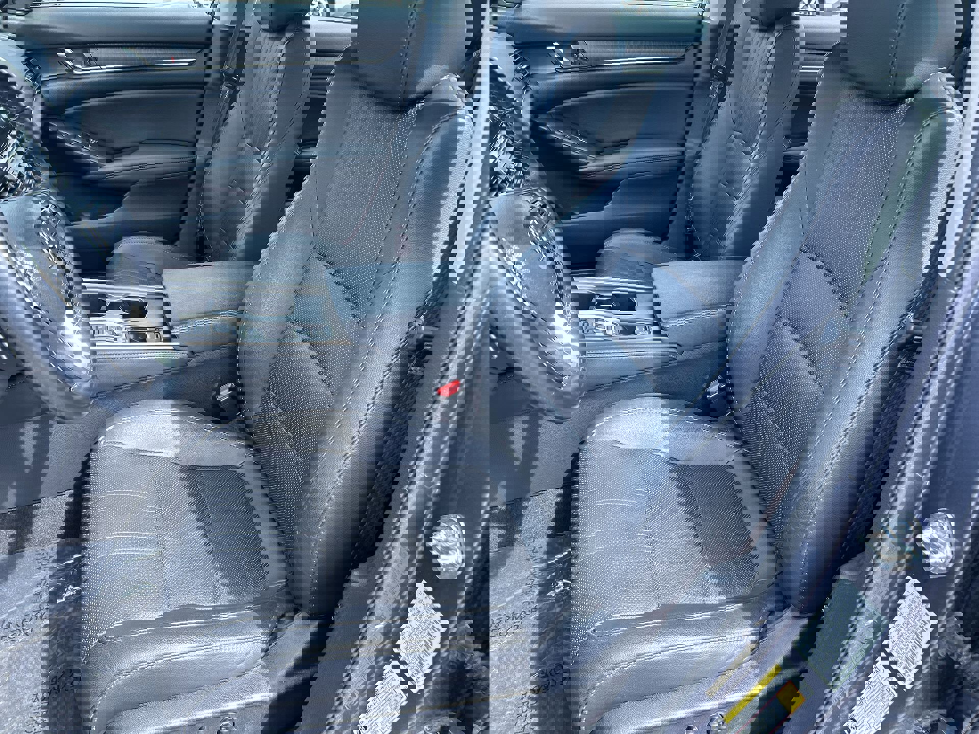 2020 Honda Accord Touring photo 11