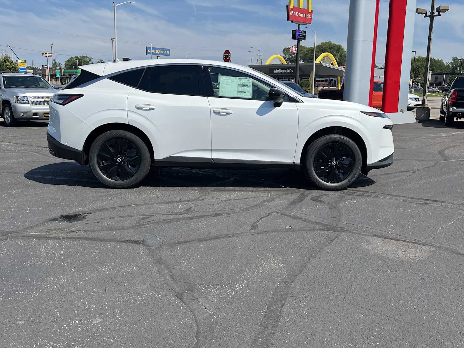 2025 Nissan Murano SV photo 4