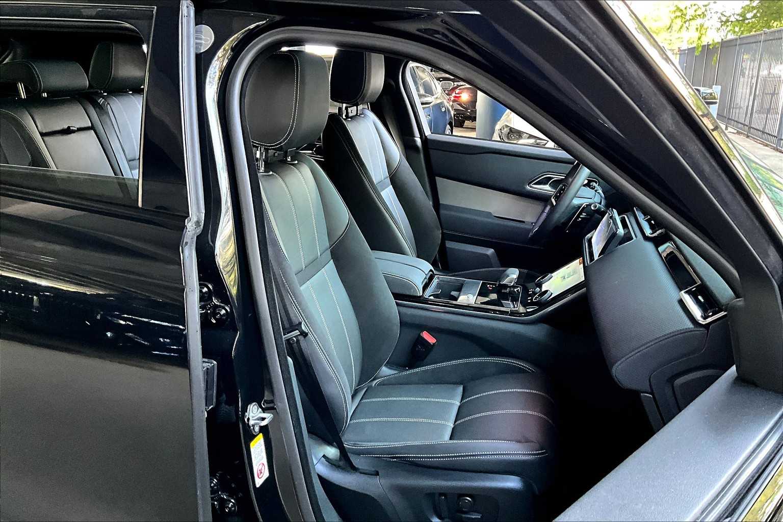 2023 Land Rover Range Rover Velar R-Dynamic S photo 5