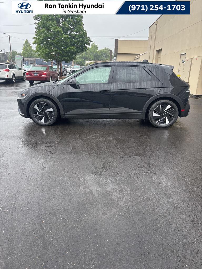 2025 Hyundai IONIQ 5 SEL's photo