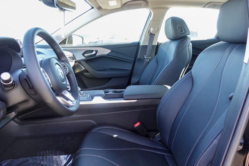 2025 Acura TLX Technology photo 11