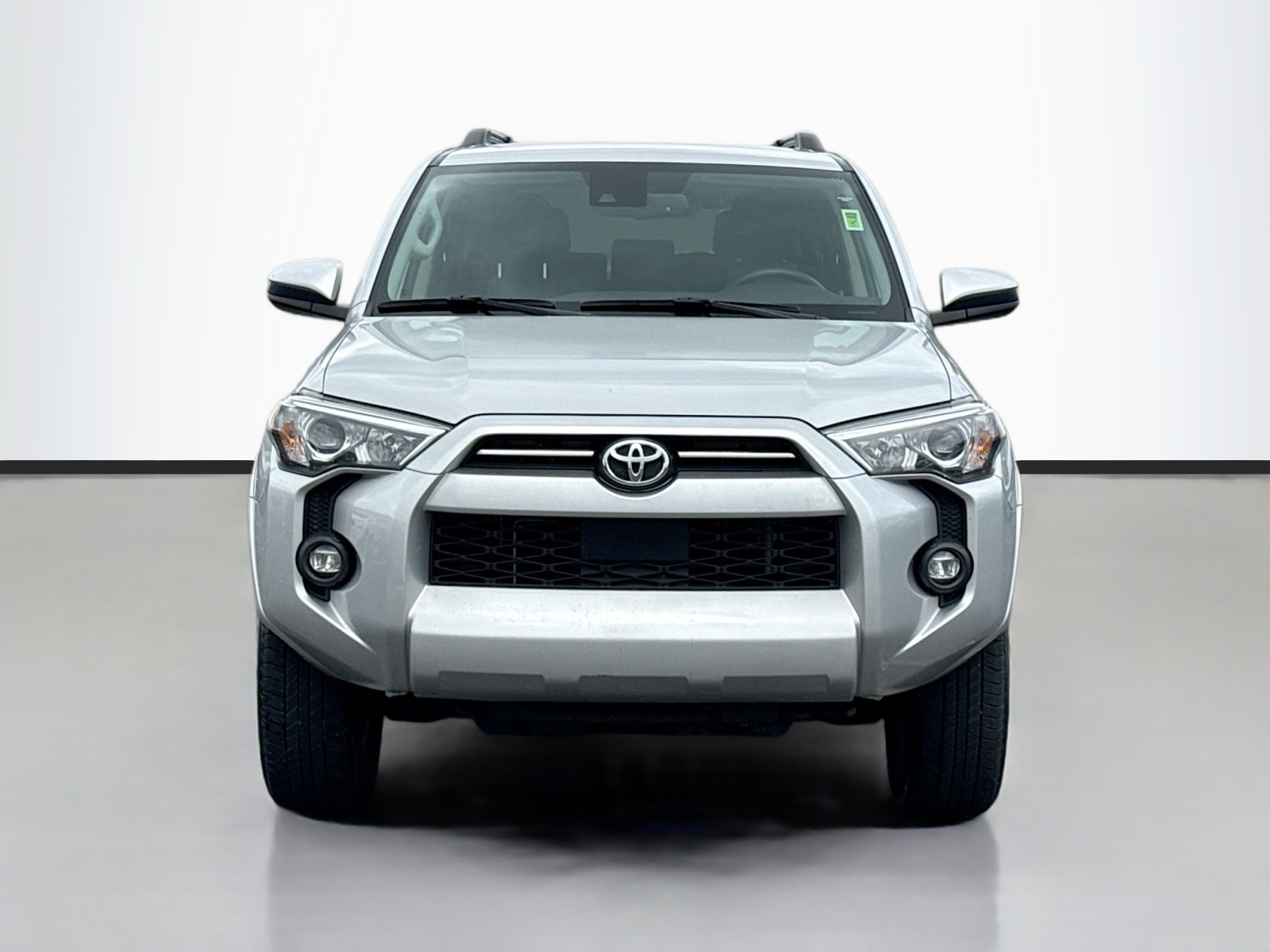 2023 Toyota 4Runner SR5 photo 2