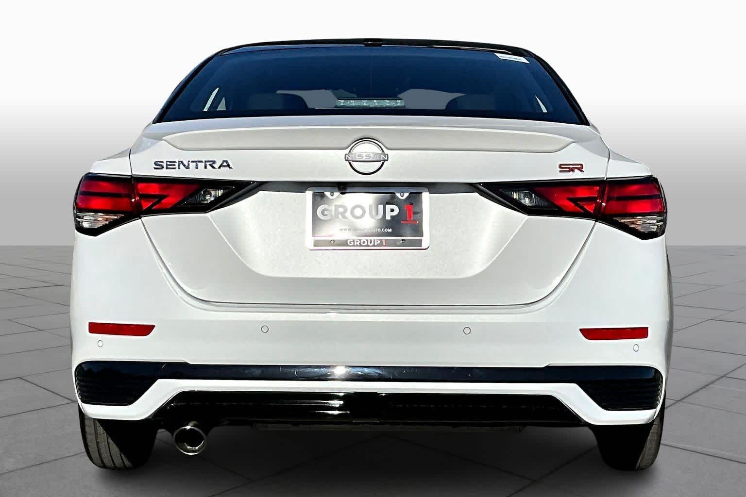 2025 Nissan Sentra SR photo 4