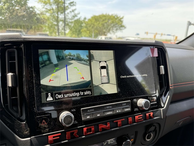 2025 Nissan Frontier PRO-4X photo 5