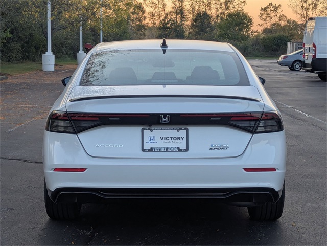 2025 Honda Accord Hybrid Sport-L photo 7