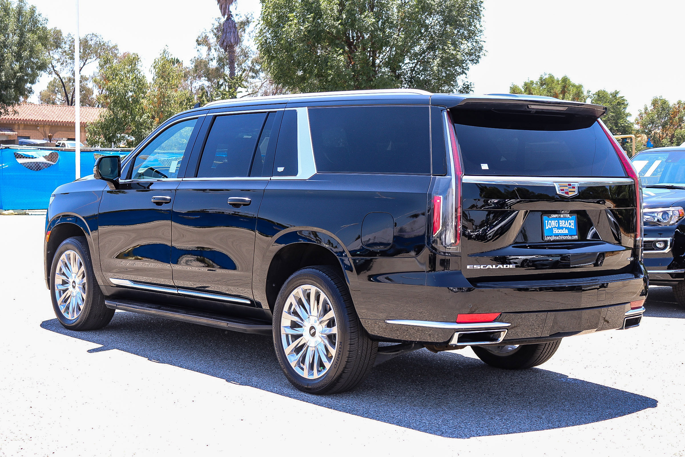 2023 Cadillac Escalade ESV Premium Luxury photo 4