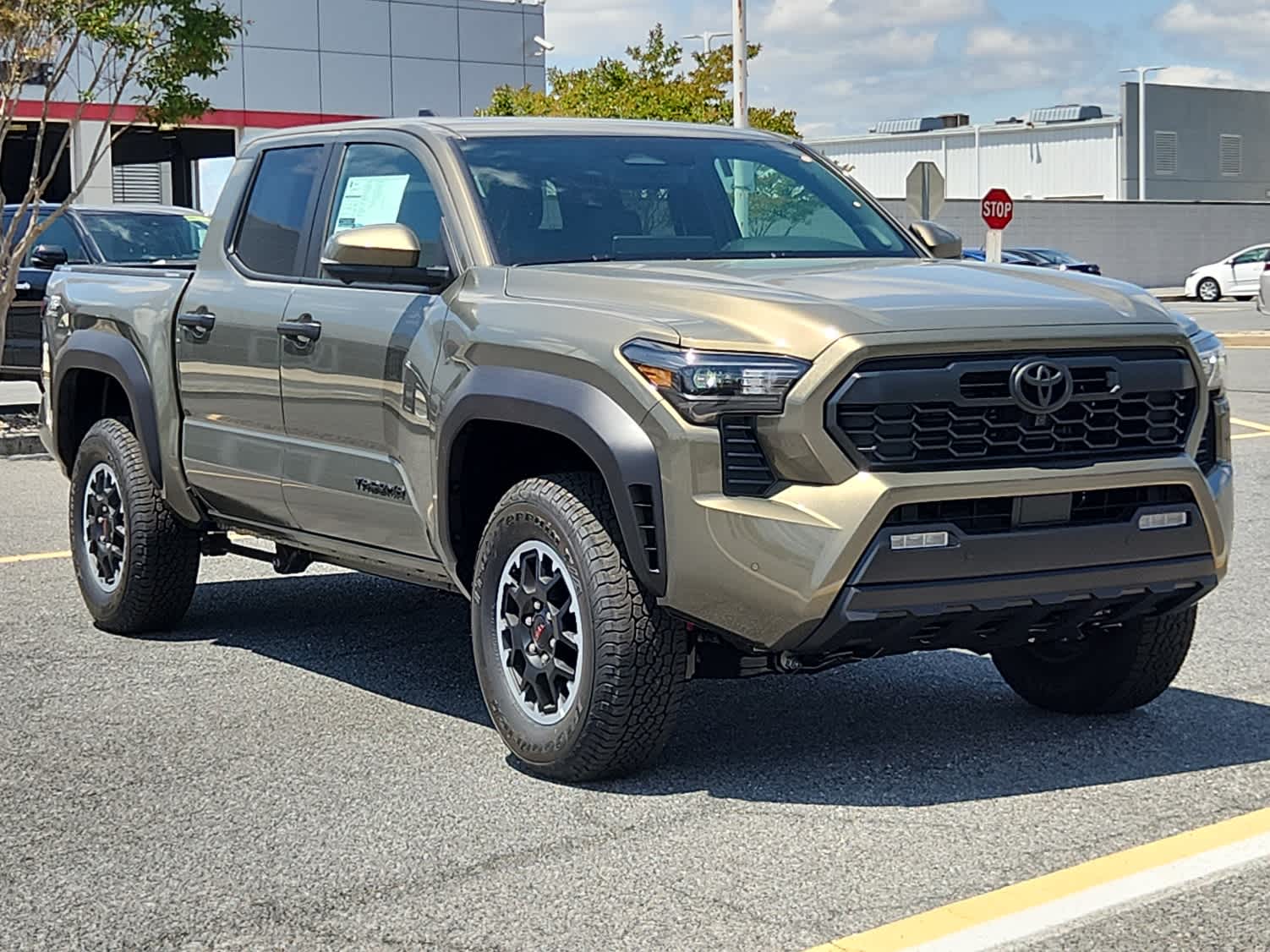 2025 Toyota Tacoma TRD Double Cab photo 2