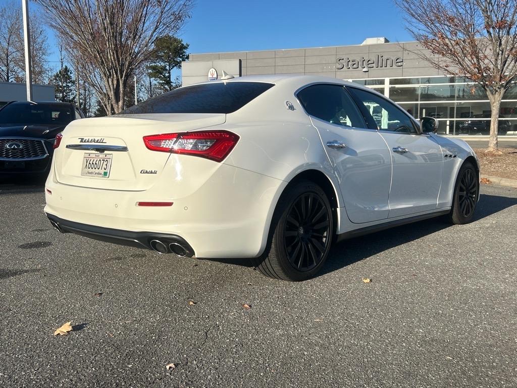 2019 Maserati Ghibli photo 17
