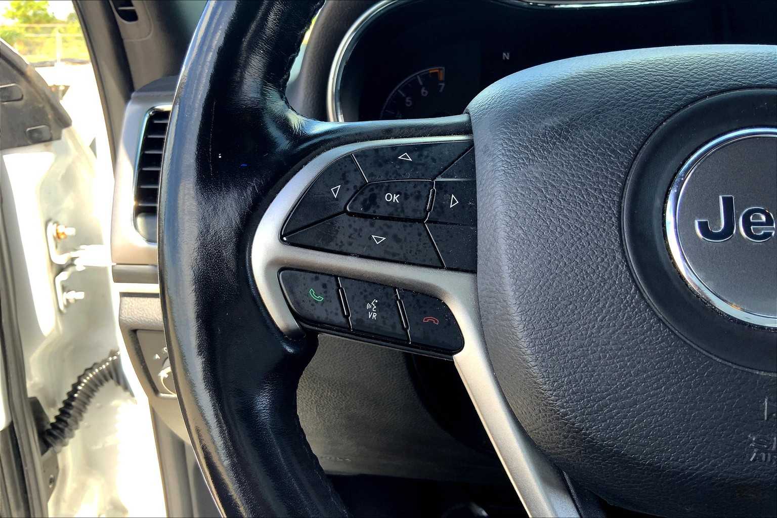 2020 Jeep Grand Cherokee Limited photo 20