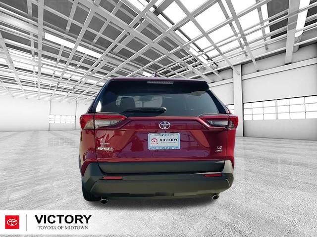 2025 Toyota RAV4 LE photo 4