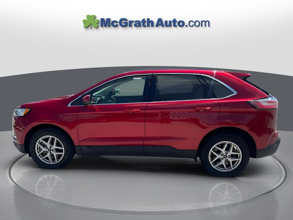 2021 Ford Edge SEL photo 4