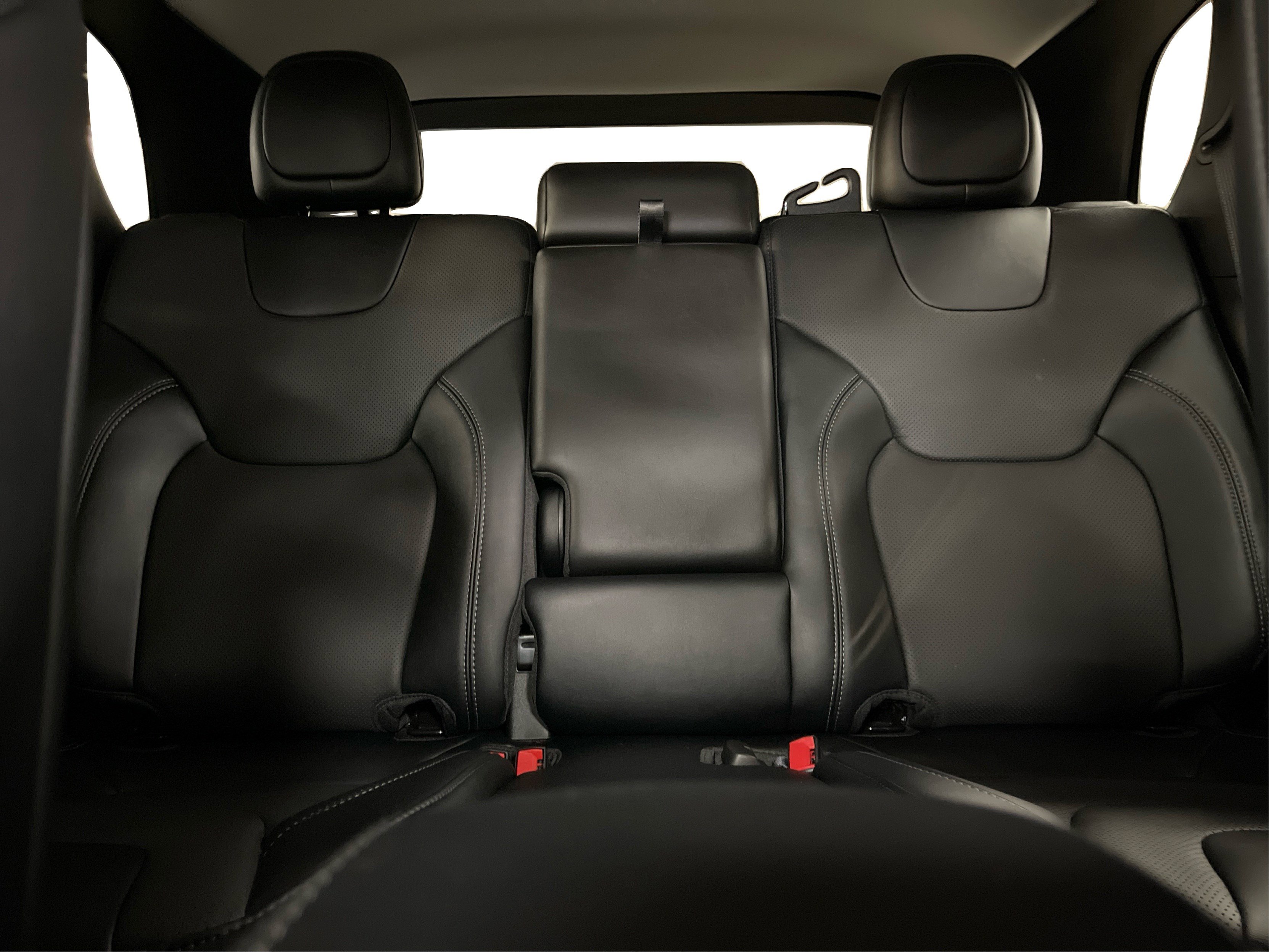 2022 Jeep Cherokee Latitude Lux photo 9