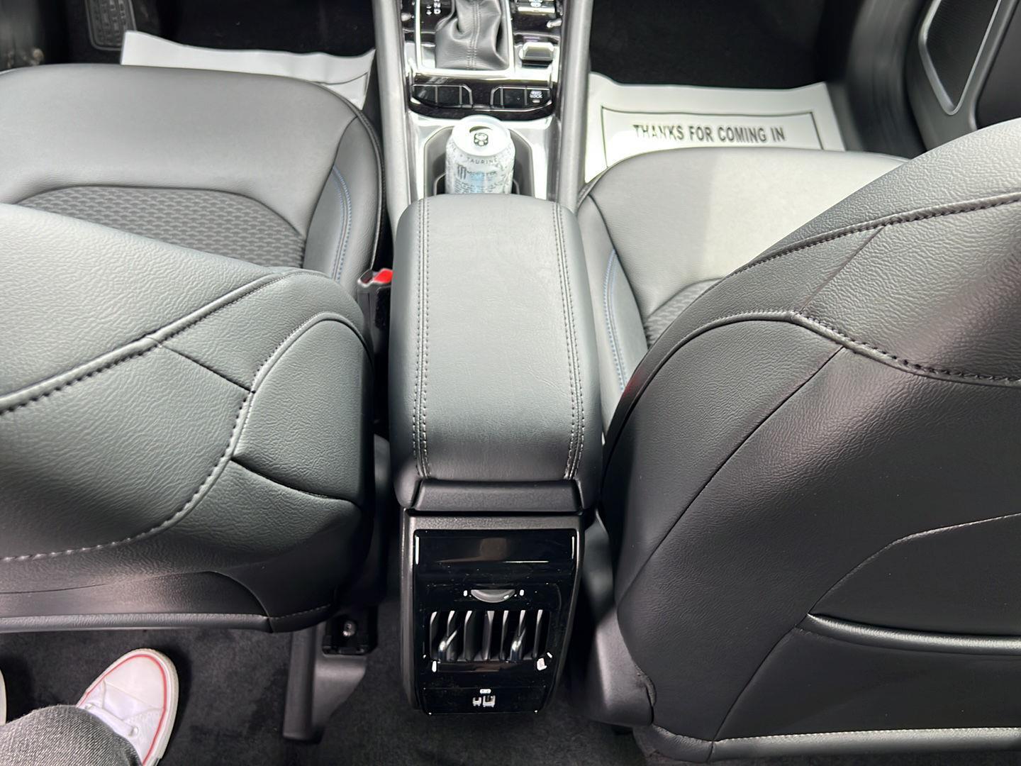 2025 Jeep Compass Latitude photo 17
